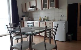 Peskova, Byt O 2 Pokojich S Terasou